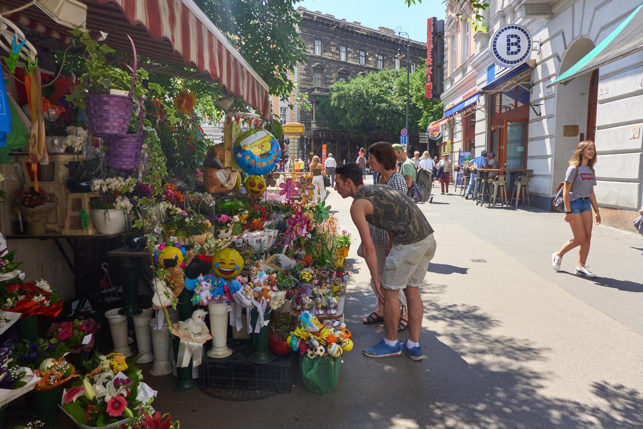 Fewo Oktogon Budapest Exterior photo